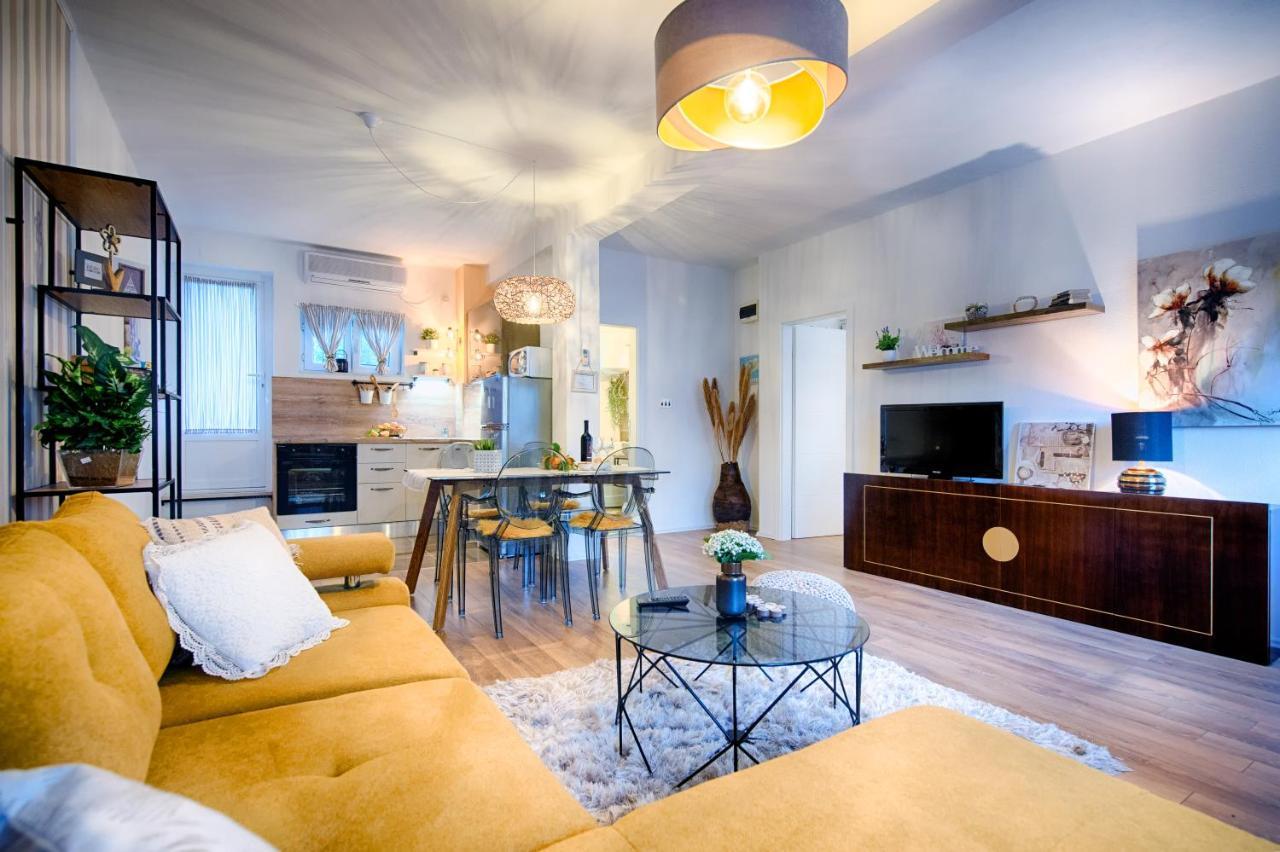Apartments Dubra Komiža Extérieur photo