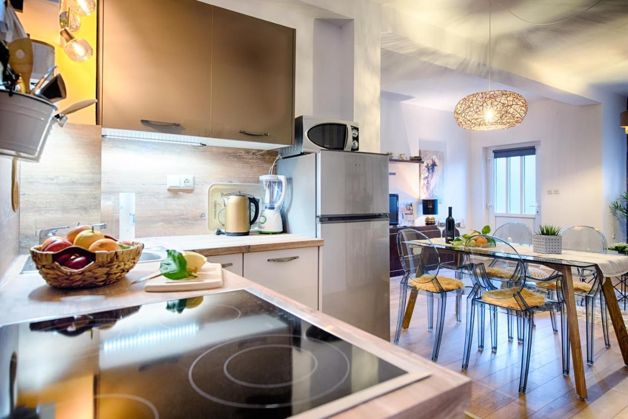 Apartments Dubra Komiža Extérieur photo