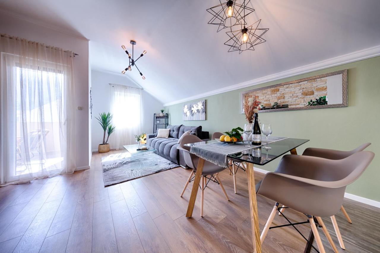 Apartments Dubra Komiža Extérieur photo